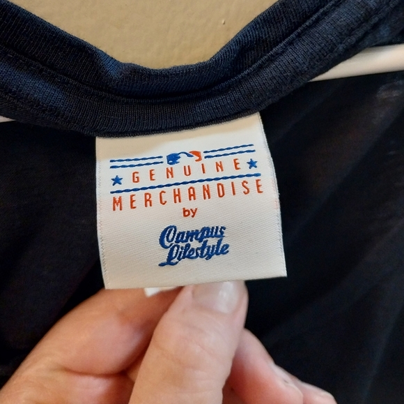 Women's size small Detroit tigers v-neck tshirt - Picture 4 of 4